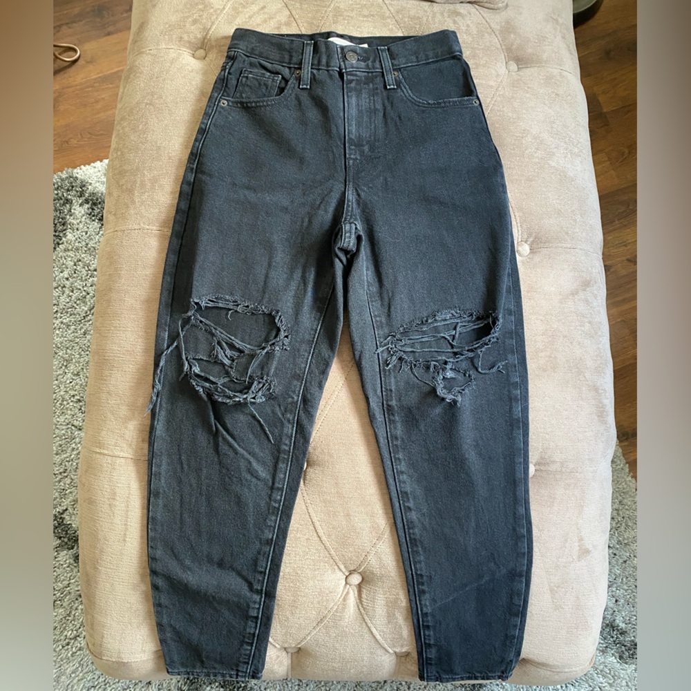 Levi’s Mom Jeans